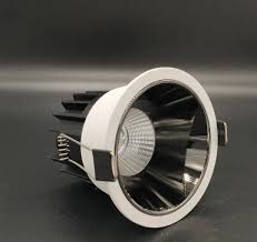 Установка галогеновых светильников